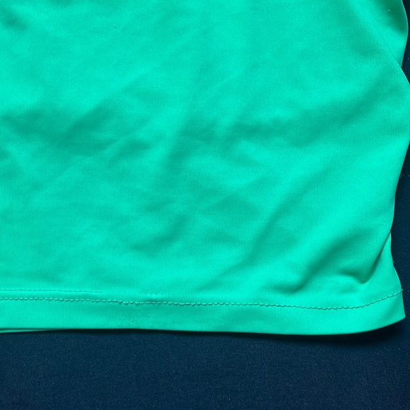 Green ruffle crop top - Picture 3 of 4